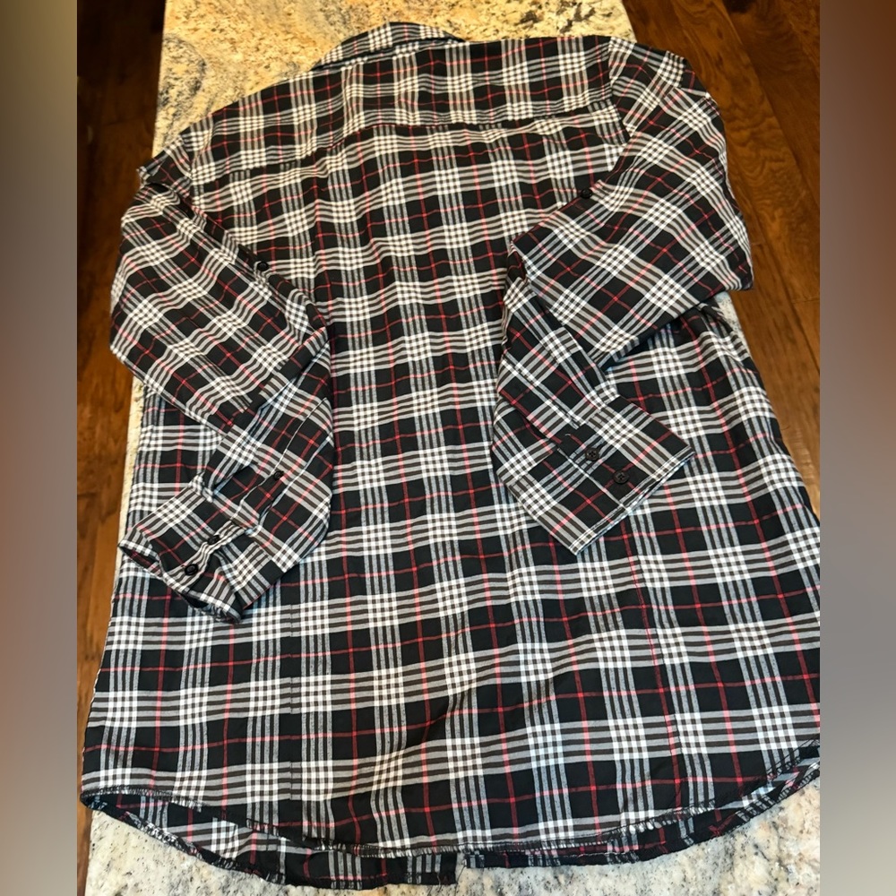 No Retreat men’s button down shirt